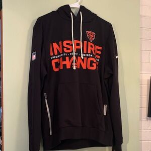🏈Nike Chicago Bears Inspire Change Hoodie men’s medium NWT with hat